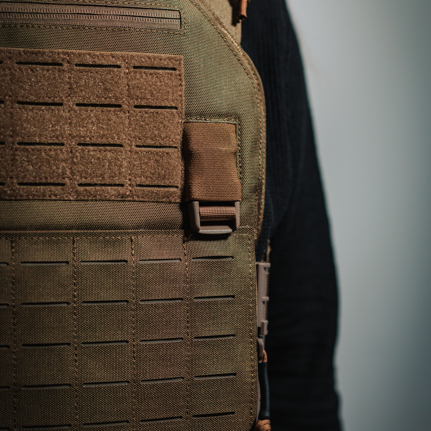 The Shinto Tactical Plate Carrier - Khaki (Layer 2 - Core)