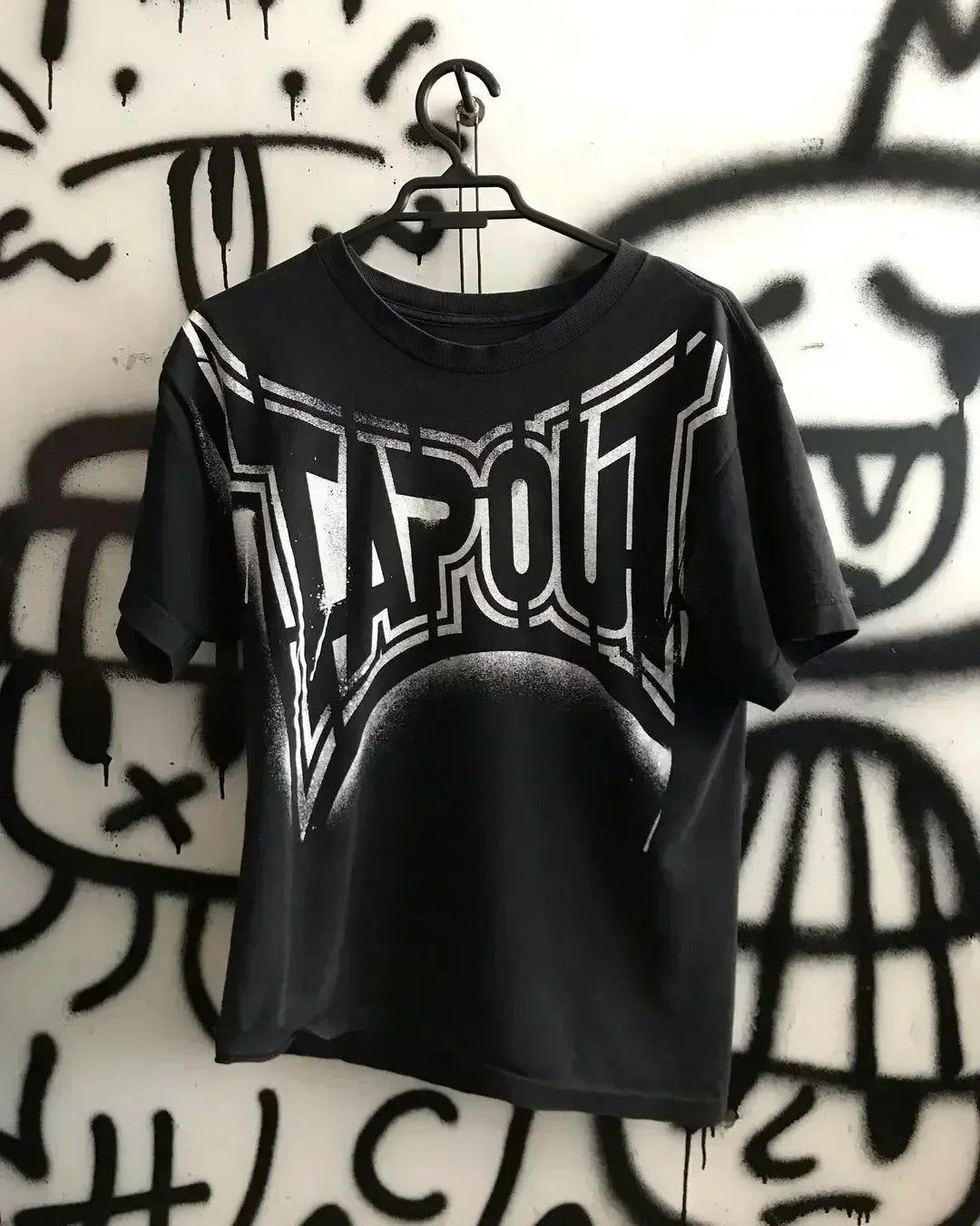 Europe And America New Oversize Long Sleeve Gothic Street Letter Printed T-shirt Men Retro Harajuku Hip Hop Loose Cotton Tops