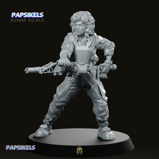 Aliens Lannie with AutoGun Miniature