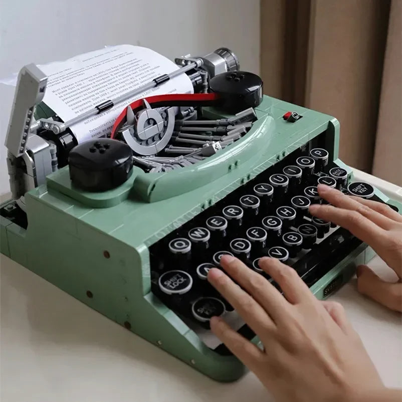 Typewriter 21327 Collectible Retro Display Model 2179 Pcs