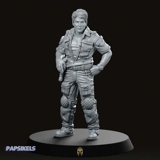 Space Crew Hyperiox Executive Officer Miniature